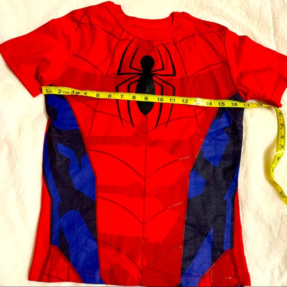 Spider-Man Graphic T-Shirt - Picture 4 of 6